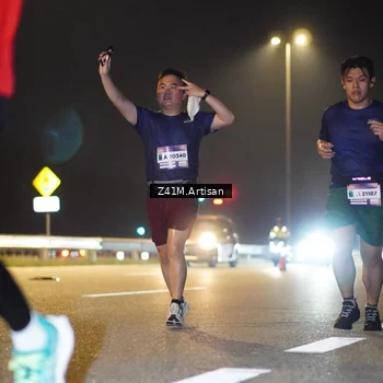 Runner Photo 7315643
