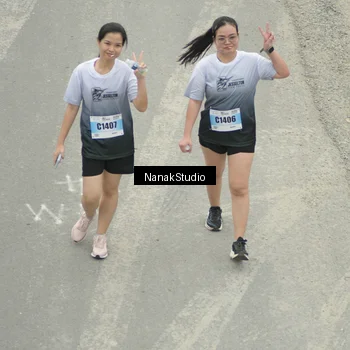 Runner Photo 7315704
