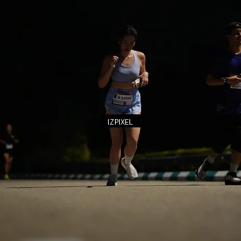 Runner Photo 7315712