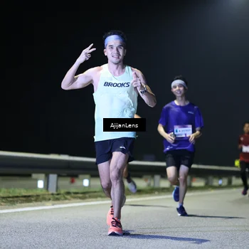 Runner Photo 7315734