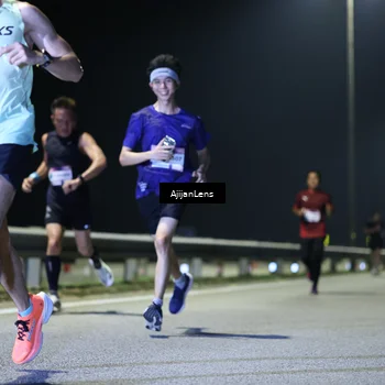 Runner Photo 7315742