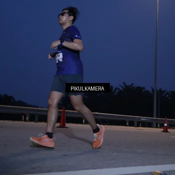 Runner Photo 7315766