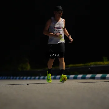 Runner Photo 7315810