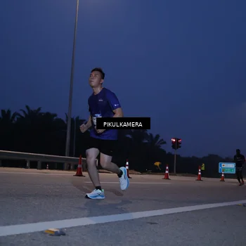 Runner Photo 7315866