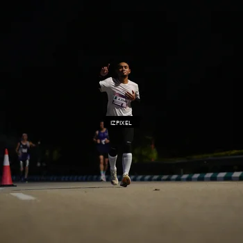 Runner Photo 7315908
