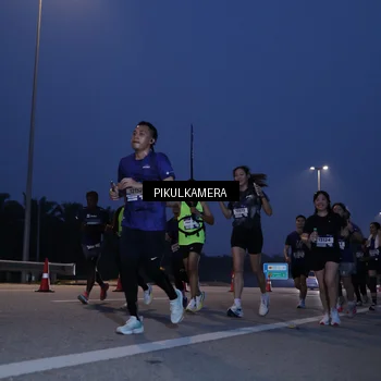 Runner Photo 7315978