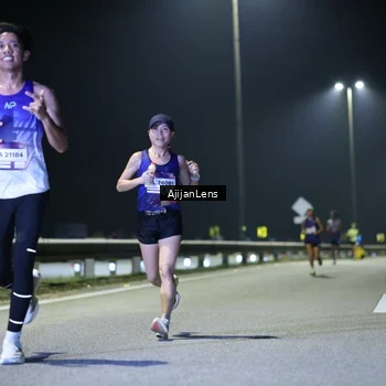 Runner Photo 7316030