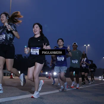 Runner Photo 7316040