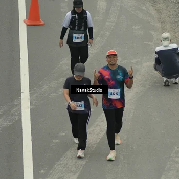 Runner Photo 7316162