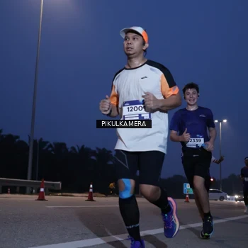 Runner Photo 7316187