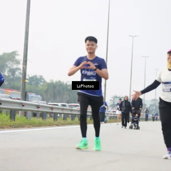 Runner Photo 7316193