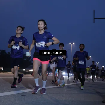 Runner Photo 7316343