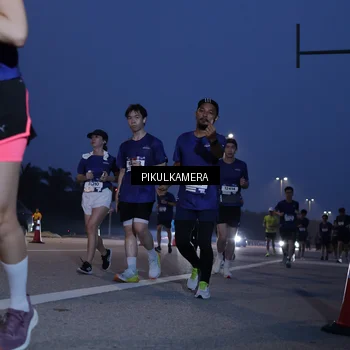 Runner Photo 7316409