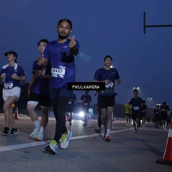 Runner Photo 7316423