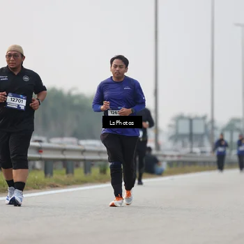 Runner Photo 7316467