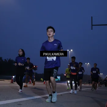 Runner Photo 7316492