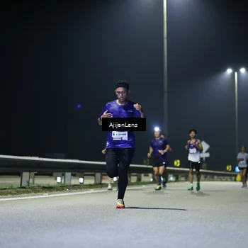 Runner Photo 7316536