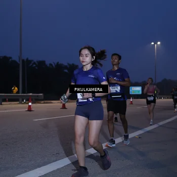 Runner Photo 7316652