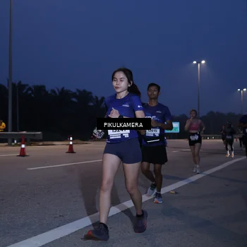 Runner Photo 7316679