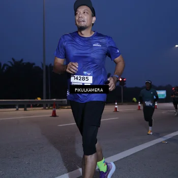 Runner Photo 7316800