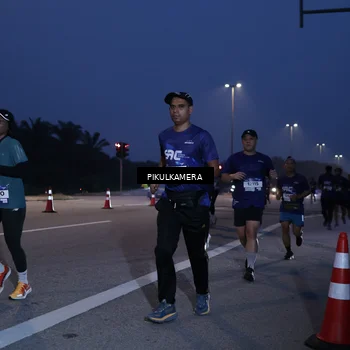 Runner Photo 7316817