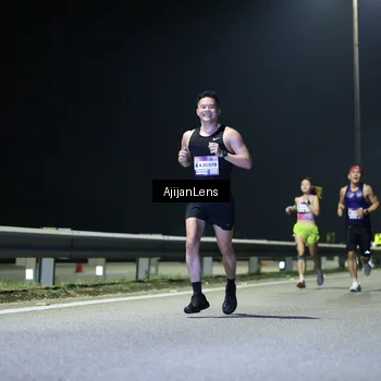 Runner Photo 7316839