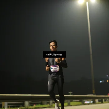 Runner Photo 7316861