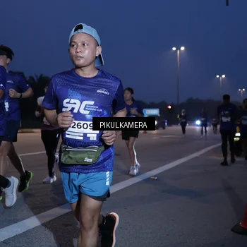 Runner Photo 7316895
