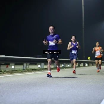 Runner Photo 7316903