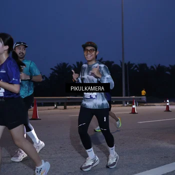 Runner Photo 7317027