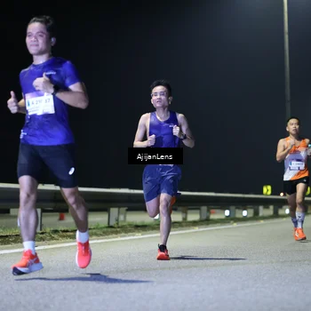 Runner Photo 7317043