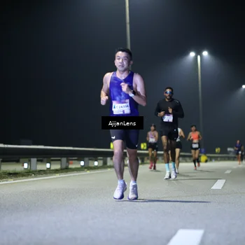 Runner Photo 7317085