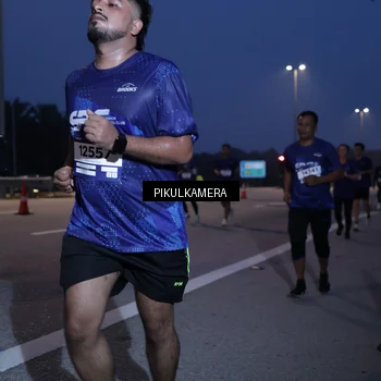 Runner Photo 7317161