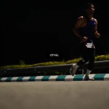 Runner Photo 7317171