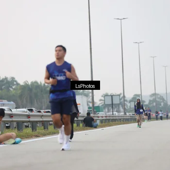 Runner Photo 7317211