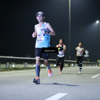 Runner Photo 7317368