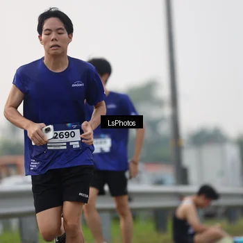 Runner Photo 7317374