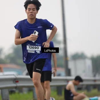 Runner Photo 7317375