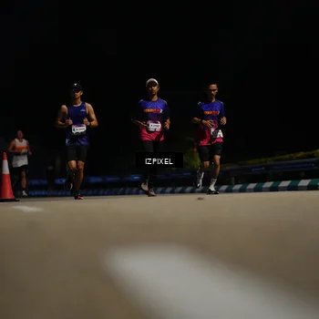 Runner Photo 7317376