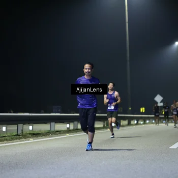 Runner Photo 7317425