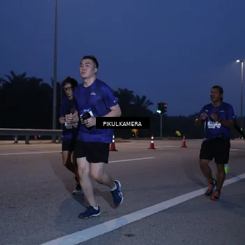 Runner Photo 7317494