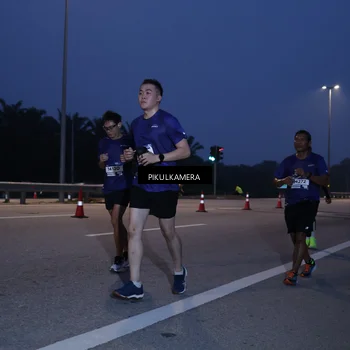 Runner Photo 7317499