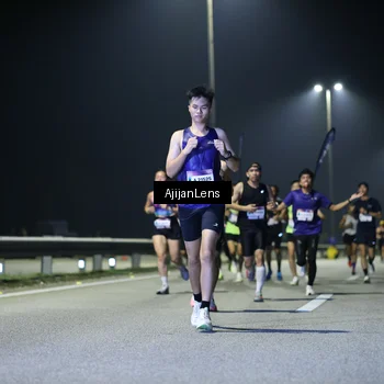 Runner Photo 7317535