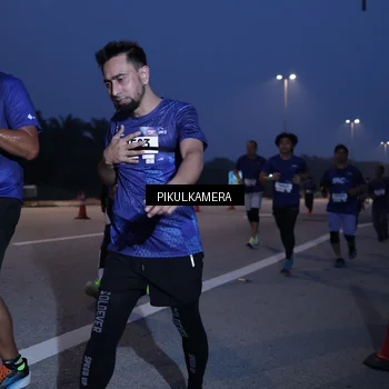 Runner Photo 7317542