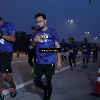 Runner Photo 7317544