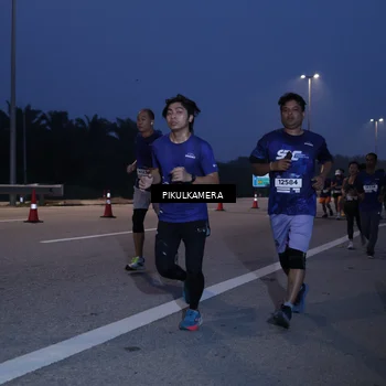 Runner Photo 7317569