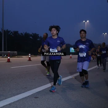Runner Photo 7317603