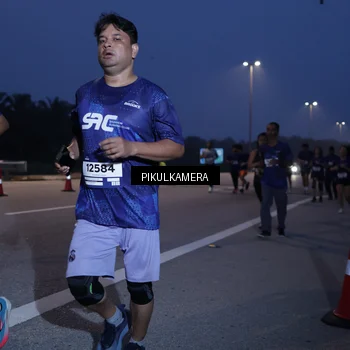 Runner Photo 7317689
