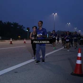 Runner Photo 7317734