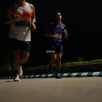 Runner Photo 7317738
